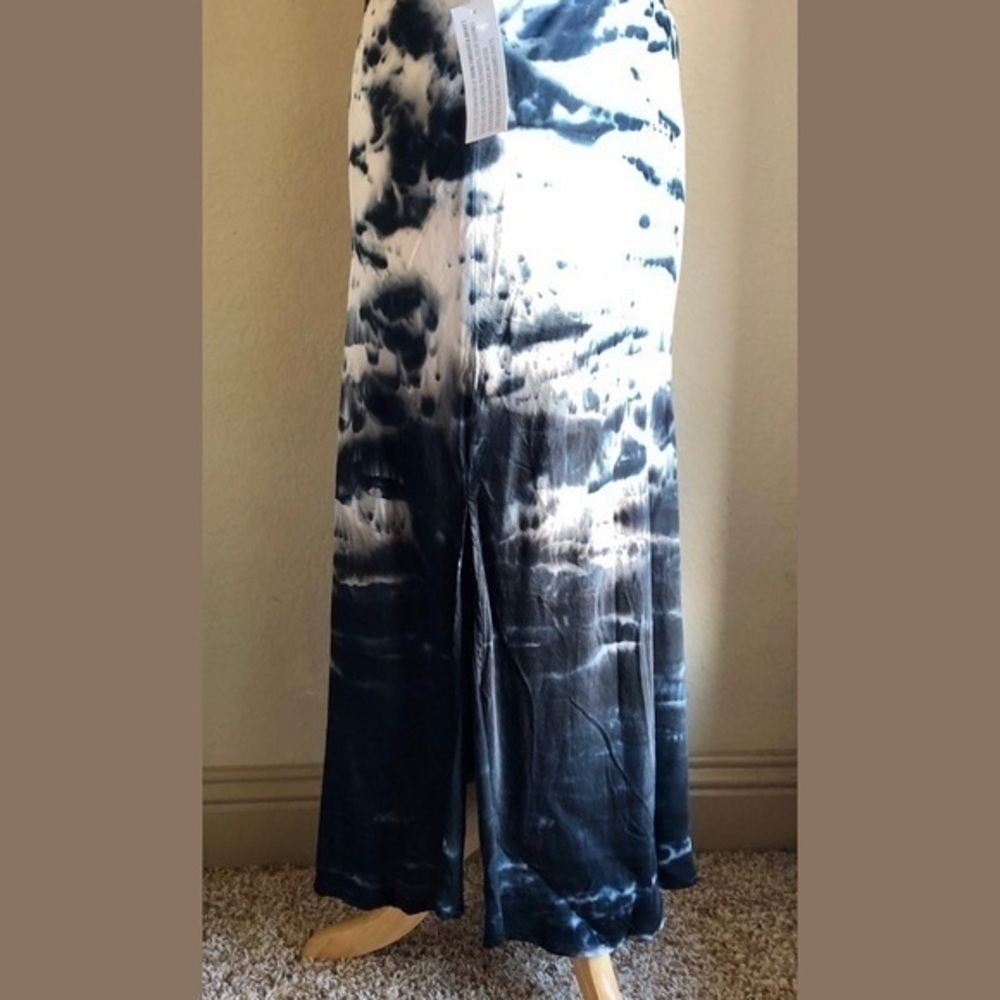 Young fabulous and broke navy tie dye skirt medium - Picture 2 of 7
